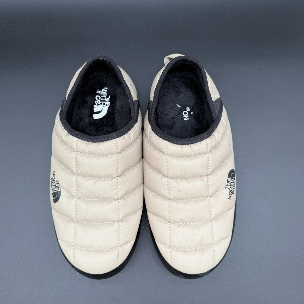 The North Face Men's 8 Thermoball Traction Mule Tan Black Pre Owned